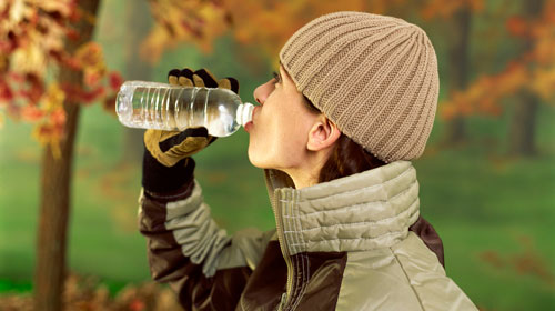 Ilustrativa - Especialistas alertam sobre consumo de chás e hidratação inadequada no inverno