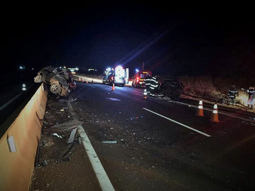 Divulgação PM Rodoviária - O acidente ocorreu na madrugada deste domingo, 21 de julho