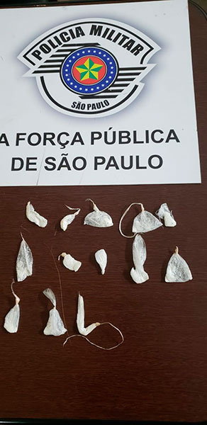 Divulgação - Porções de cocaína apreendidas durante ocorrência em Paraguaçu