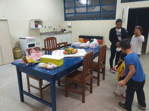 Cedida - Casa foi montada por meio de campanhas para arrecadação de alimentos, roupas, móveis e utensílios domésticos Cedida - Casa foi montada por meio de campanhas para arrecadação de alimentos, roupas, móveis e utensílios domésticos