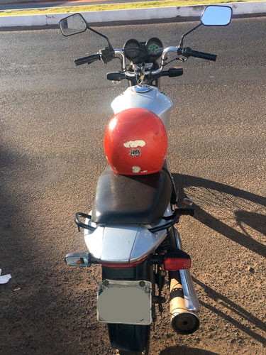 Divulgação - Moto estava com capacete e chave no contato na Avenida Siqueira Campos, em Paraguaçu Paulista Divulgação - Moto estava com capacete e chave no contato na Avenida Siqueira Campos, em Paraguaçu Paulista