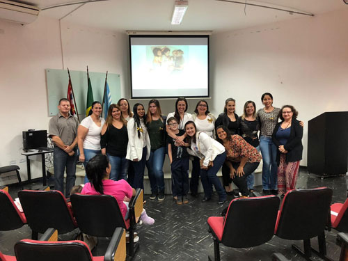 Divulgação - Participantes durante evento sobre Aleitamento Materno na FEMA