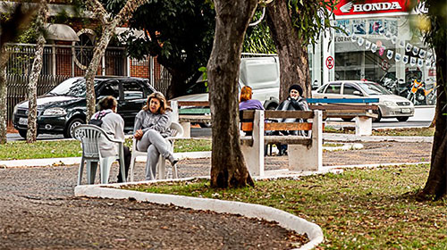 Riscado Brito - O atendimento ocorre duas vezes por mês na praça Arlindo Luz Riscado Brito - O atendimento ocorre duas vezes por mês na praça Arlindo Luz