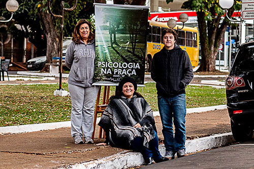 Riscado Brito - O atendimento é feito pelos psicólogos João Henrique Piovezani Vasques, Maris Stella Alvares Gabriel e Michelle Brito