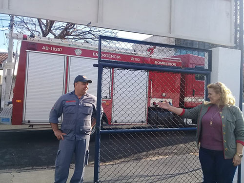 divulgação - O simulado contou com a participação da CIPA, professores e Corpo de Bombeiros divulgação - O simulado contou com a participação da CIPA, professores e Corpo de Bombeiros