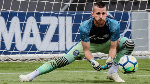 divulgação - Goleiro Paulo Victor defende o Grêmio contra o Athletico nesta quarta-feira divulgação - Goleiro Paulo Victor defende o Grêmio contra o Athletico nesta quarta-feira
