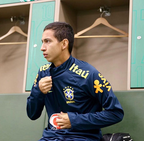 Rede Social - Mauro Júnior se prepara para o jogo desta segunda-feira contra a equipe do Chile Rede Social - Mauro Júnior se prepara para o jogo desta segunda-feira contra a equipe do Chile