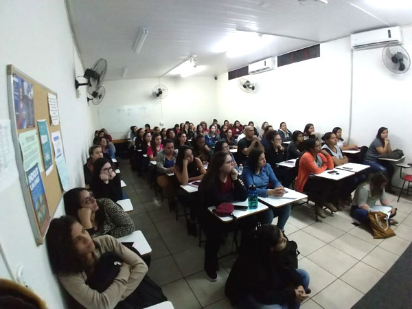 Divulgação - Palestra abordou o tema Inteligência Emocional na Educação