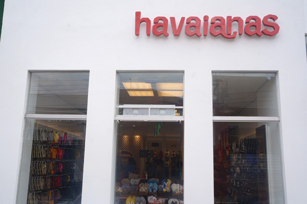 Havaianas Assis fica localizada na Rua José Vieira da Cunha e Silva, 269, Centro Havaianas Assis fica localizada na Rua José Vieira da Cunha e Silva, 269, Centro