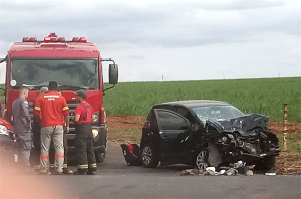 Divulgação - Ocorrência mobilizou equipes do SAMU e do Corpo de Bombeiros de Assis e Paraguaçu Divulgação - Ocorrência mobilizou equipes do SAMU e do Corpo de Bombeiros de Assis e Paraguaçu