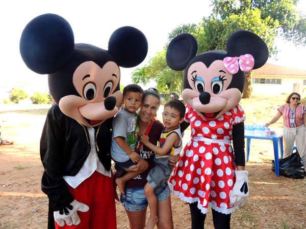 Divulgação - Evento contou com presença dos personagens Mickey e Minnie Divulgação - Evento contou com presença dos personagens Mickey e Minnie