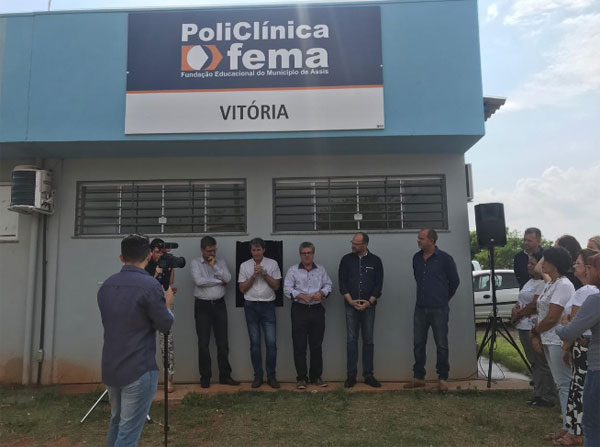 Redação AssisCity - Autoridades participaram da inauguração da PoliClínica da FEMA na ESF Vitória em Assis