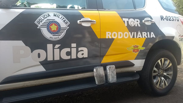 Divulgação PM Rodoviária - A droga estava na bolsa de uma passageira de 33 anos