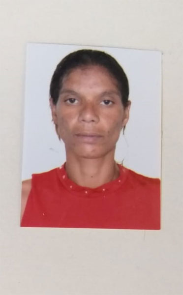 Cedida pela família - Simone Paula da Silva foi vista pela última vez na Vila Progresso, em Assis, no dia 17 de outubro