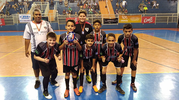 Divulgação - Na categoria sub 11, equipe Meninos do Morumbi conquistaram a medalha de bronze Divulgação - Na categoria sub 11, equipe Meninos do Morumbi conquistaram a medalha de bronze