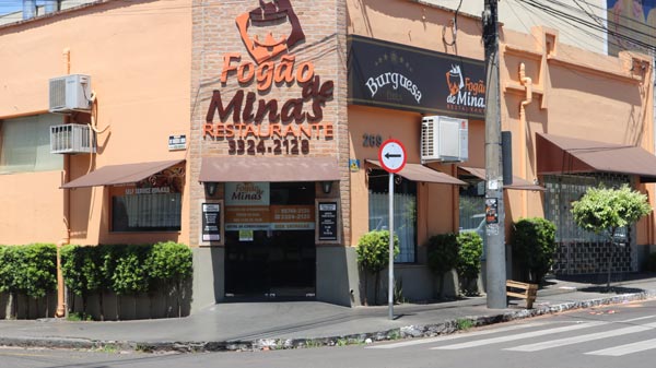 ‘O Fogão de Minas' abre todos os dias, incluindo sábado e domingo, das 11h às 14h30 ‘O Fogão de Minas' abre todos os dias, incluindo sábado e domingo, das 11h às 14h30