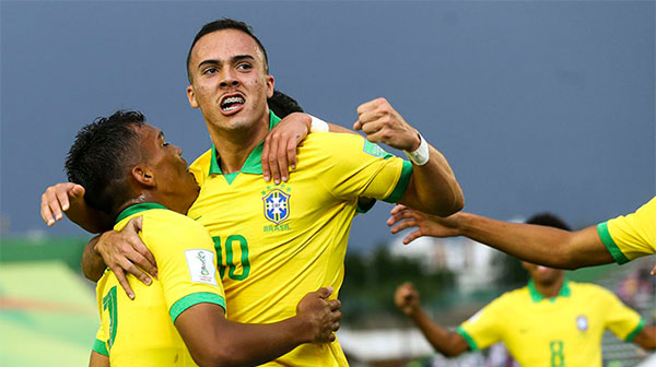 Marcelo Camargo/Agência Brasil - Com quatro gols, a seleção derrotou o Canadá, no Estádio Bezerrão, pelo Grupo A Marcelo Camargo/Agência Brasil - Com quatro gols, a seleção derrotou o Canadá, no Estádio Bezerrão, pelo Grupo A