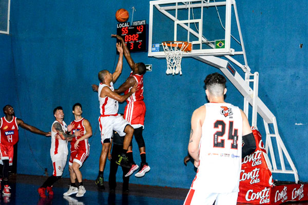 Divulgação - Conti Cola Assis Basket conta com o apoio da torcida para conquistar o título Divulgação - Conti Cola Assis Basket conta com o apoio da torcida para conquistar o título