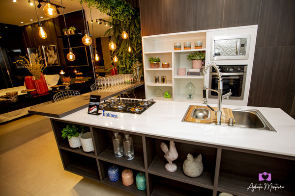 Aghata Monteiro - Spazio Decoratto Italínea também expandiu o modelo de showroom, trabalhado no conceito Aghata Monteiro - Spazio Decoratto Italínea também expandiu o modelo de showroom, trabalhado no conceito