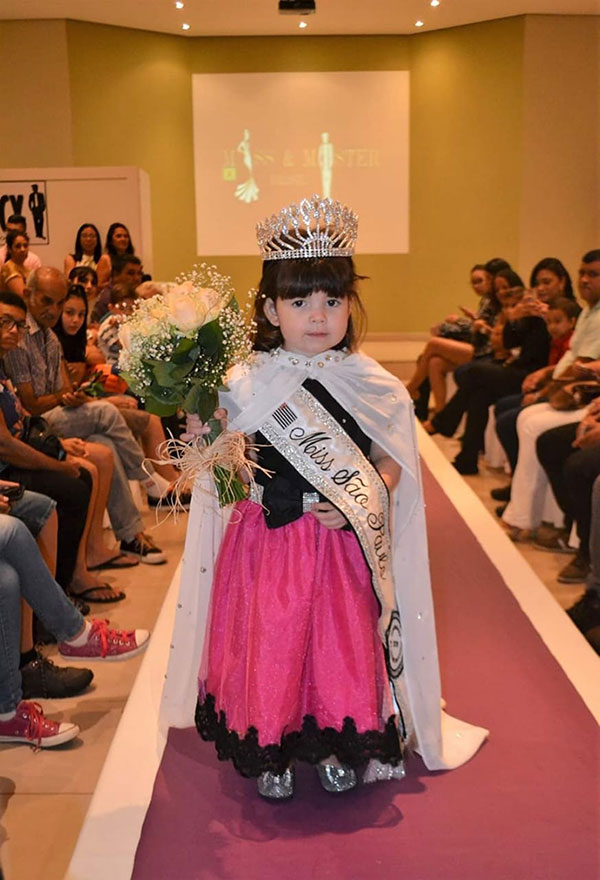 divulgação - Eduarda Garcia Dourado, Miss Assis, conquistou o título na categoria baby