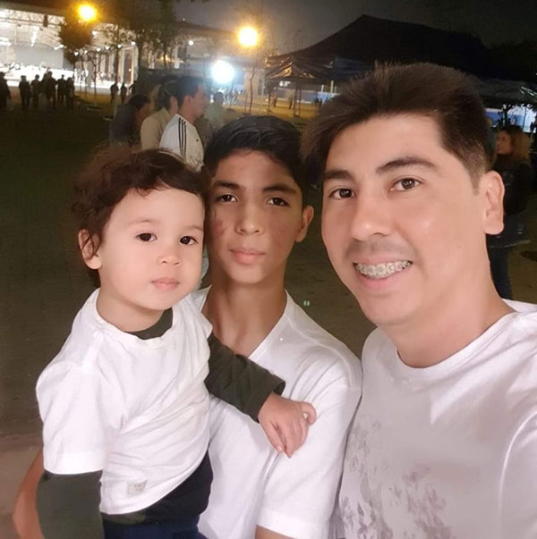 divulgação - Benício com o irmão Bruno e o pai Erick divulgação - Benício com o irmão Bruno e o pai Erick