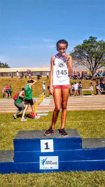 Divulgação - Atleta Graziele de Oliveira Barbosa disputa Campeonato Brasileiro de Atletismo no dia 25 de novembro, em Blumenau Divulgação - Atleta Graziele de Oliveira Barbosa disputa Campeonato Brasileiro de Atletismo no dia 25 de novembro, em Blumenau