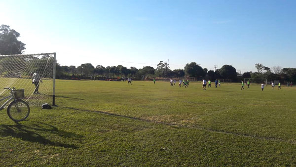 Divulgação - Torneio Regional de Futebol de Campo ocorre nos dias 1º e 8 de dezembro em Cândido Mota