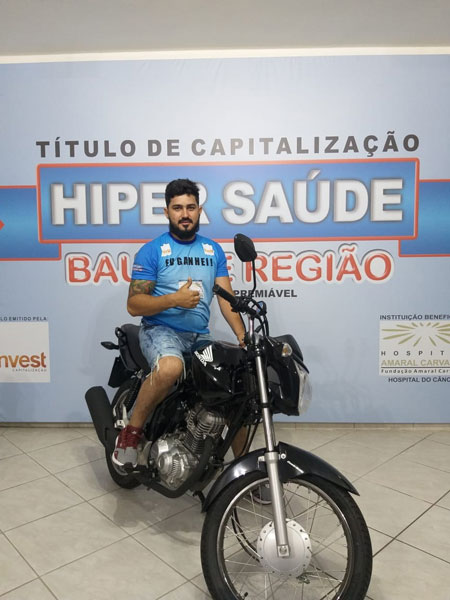 Divulgação - Walter Rosa da Silva Sobrinho é de Cândido Mota e ganhou uma das motos 0 quilômetro Divulgação - Walter Rosa da Silva Sobrinho é de Cândido Mota e ganhou uma das motos 0 quilômetro