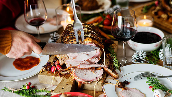 Divulgação G1 - Ceia de Natal é momento em que algumas pessoas podem exagerar na comida Divulgação G1 - Ceia de Natal é momento em que algumas pessoas podem exagerar na comida