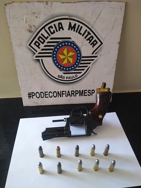 Divulgação - Revólver .38 foi apreendido com 10 munições em Paraguaçu