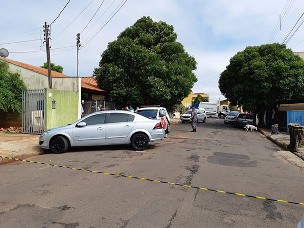 Divulgação - Perícia da Polícia Civil esteve no local e os policiais militares realizaram diligências para identificar a motivação do crime Divulgação - Perícia da Polícia Civil esteve no local e os policiais militares realizaram diligências para identificar a motivação do crime