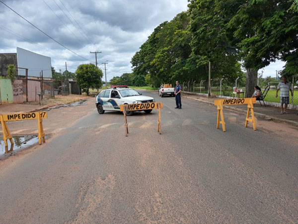 divulgação - Estrada de Paraguaçu de acesso ao Horto Florestal está interditada devido aos riscos de rompimento do asfalto divulgação - Estrada de Paraguaçu de acesso ao Horto Florestal está interditada devido aos riscos de rompimento do asfalto