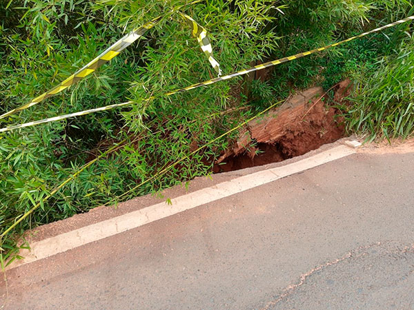 Divulgação - Carros correm risco de serem Divulgação - Carros correm risco de serem