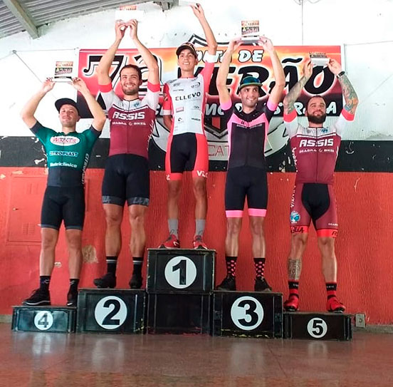 Divulgação - Ciclista Matheus Cavasana conquistou o segundo lugar do GP de Verão realizado em Araçatuba