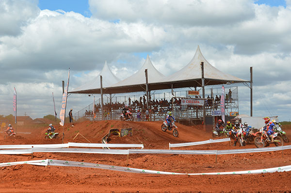 Divulgação - Grande arena será montada no Distrito Industrial para abrigar as provas de motocross