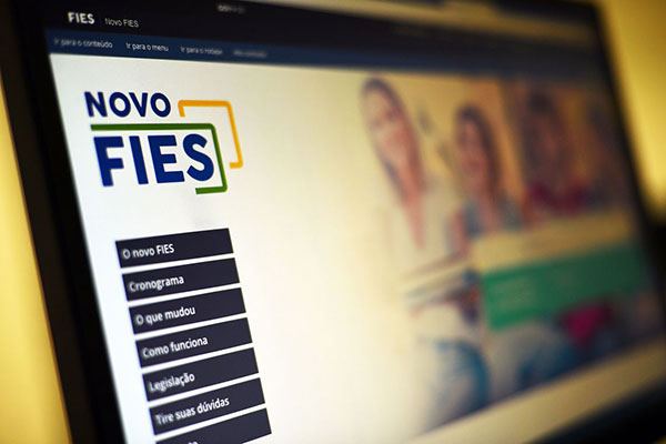Divulgação - Inscrições podem ser feitas por meio do site do FIES, a partir de um cadastro vinculado ao CPF Divulgação - Inscrições podem ser feitas por meio do site do FIES, a partir de um cadastro vinculado ao CPF