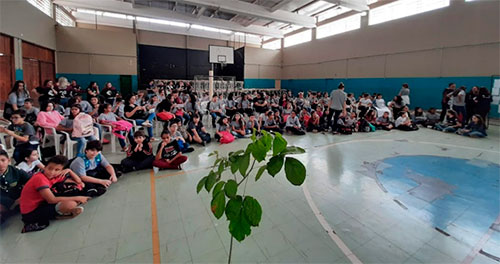 Divulgação - Apresentação da equipe de Alunos Acolhedores Divulgação - Apresentação da equipe de Alunos Acolhedores