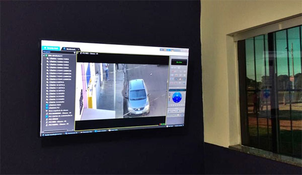 Divulgação - Sistema de monitoramento de segurança por câmeras de Paraguaçu Paulista começou a operar 24 horas no município na última quarta-feira Divulgação - Sistema de monitoramento de segurança por câmeras de Paraguaçu Paulista começou a operar 24 horas no município na última quarta-feira
