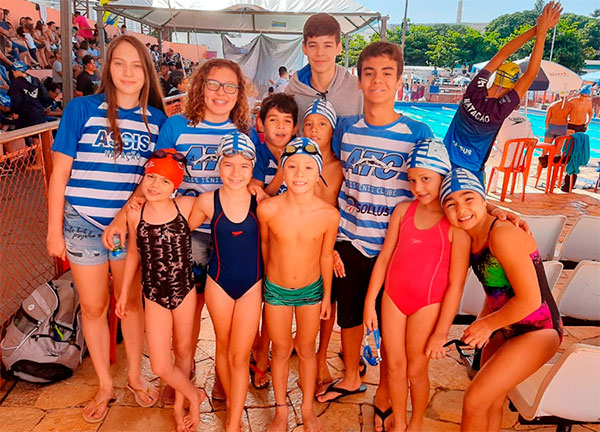 Divulgação - Equipe de Natação da Prefeitura de Assis, representada pelo Assis Tênis Clube