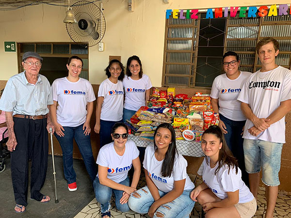 divulgação - Os alimentos doados foram arrecadados durante o trote solidário