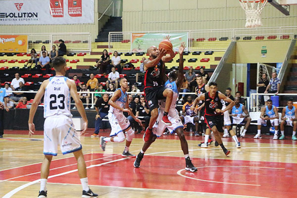 Divulgação - Conti Cola Assis Basket perdeu na Copa São Paulo para o LSB/Flex/PMS - Liga Sorocabana de Basquete