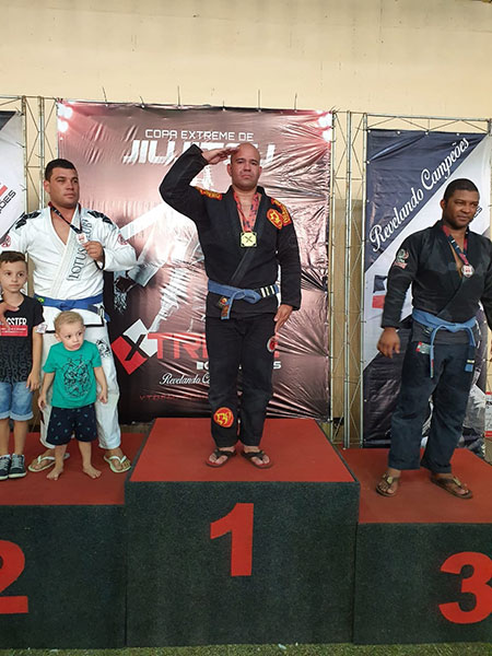 divulgação - Álvaro Francisco da Silva campeão da categoria master faixa azul até 95 quilos divulgação - Álvaro Francisco da Silva campeão da categoria master faixa azul até 95 quilos