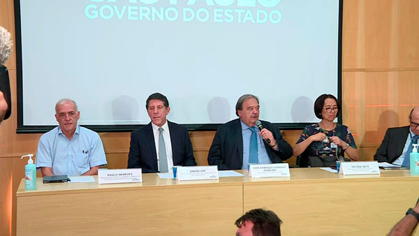 Divulgação TV Globo - Autoridades anunciam primeira morte causada por coronavírus no estado de São Paulo