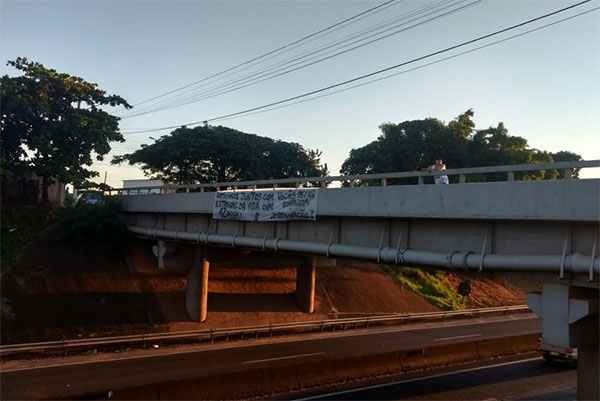 Divulgação - Mensagem frisa a coragem e determinação dos caminhoneiros