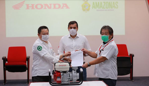 Divulgação - Representantes durante assinatura do termo de cooperação entre o Governo do Amazonas e a Universidade Estadual do Amazonas Divulgação - Representantes durante assinatura do termo de cooperação entre o Governo do Amazonas e a Universidade Estadual do Amazonas