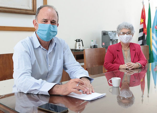 divulgação - O anúncio foi feito na manhã desta quinta-feira, pelo prefeito José Fernandes e pela secretária de Educação, Dulce Andrade divulgação - O anúncio foi feito na manhã desta quinta-feira, pelo prefeito José Fernandes e pela secretária de Educação, Dulce Andrade