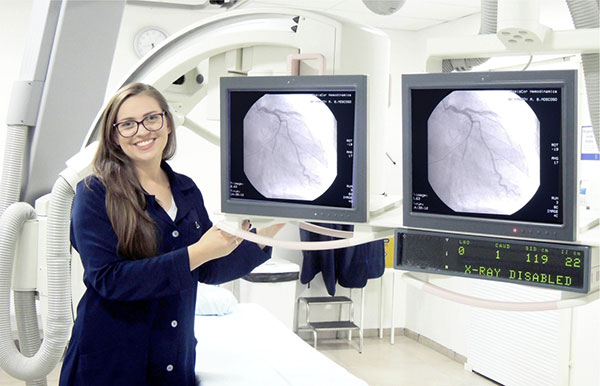 A Assiscor Hemodinâmica oferece atendimento avançado em cardiologia, com exames de cateterismo cardíaco, angioplastia coronária, angioplastia primária no infarto agudo do miocárdio e muitos outros A Assiscor Hemodinâmica oferece atendimento avançado em cardiologia, com exames de cateterismo cardíaco, angioplastia coronária, angioplastia primária no infarto agudo do miocárdio e muitos outros