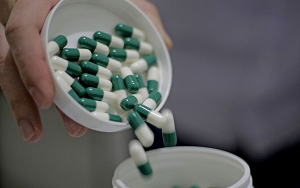 Divulgação - Na data da liberação, a FDA permitiu o tratamento apenas para pacientes com casos graves da Covid-19 e internados em hospitais Divulgação - Na data da liberação, a FDA permitiu o tratamento apenas para pacientes com casos graves da Covid-19 e internados em hospitais