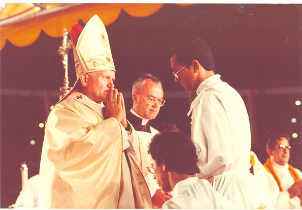 Divulgação - Há 40 anos, Dom Argemiro foi ordenado pelo Papa João Paulo II