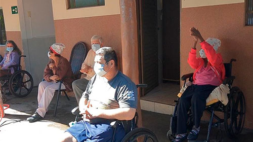 Divulgação - Os cinco idosos voltaram ao abrigo nesta sexta-feira, 03